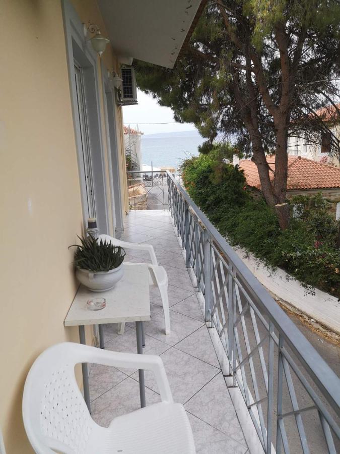 Panos & Antzy Apartments Kalamata Ngoại thất bức ảnh